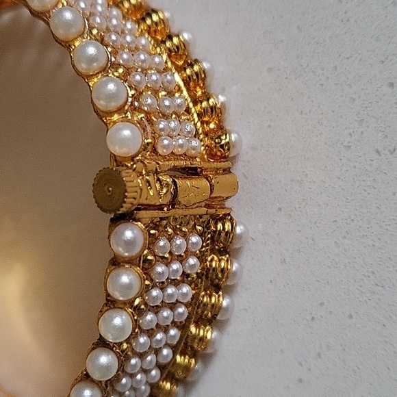 Indian bangels with pearls - Picture 2 of 4
